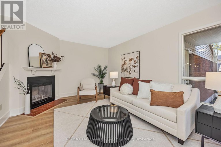 29051310/698-malibu-terrace/courtland-park/ottawa/ontario/K2C3T8_9