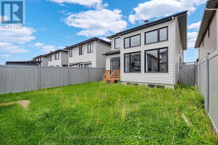 28451825/276-big-dipper-street/riverside-southgloucester-glen/ottawa/ontario/K4M0J6_35