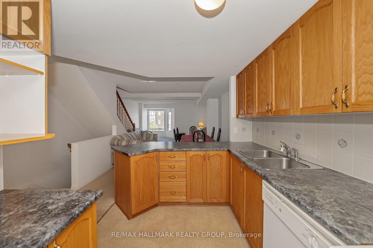 28884147/62-lakepointe-drive/avalon-east/ottawa/ontario/K4A5E5_4
