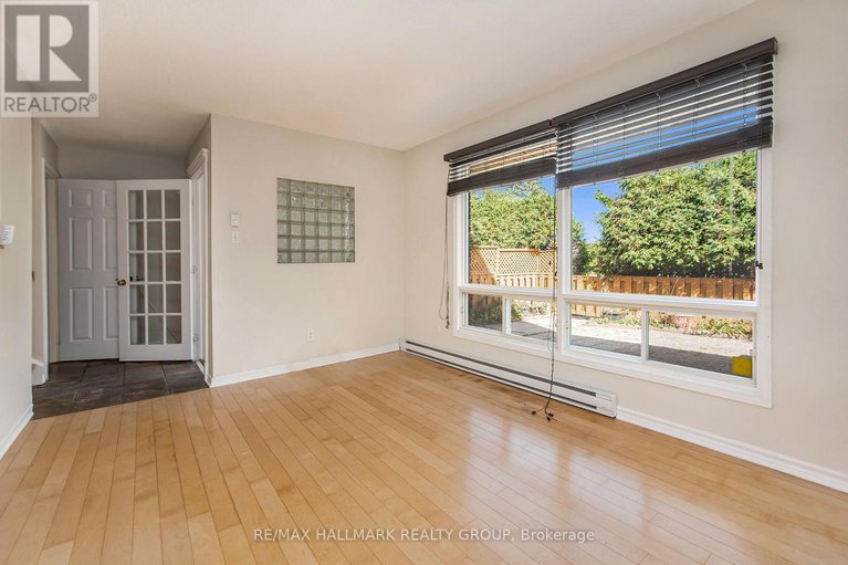 28834162/120-royalton-private/hunt-club-woods/ottawa/ontario/K1V9S3_4