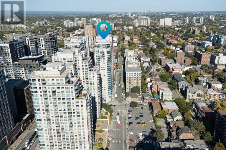 28873792/1306-195-besserer-street/sandy-hill/ottawa/ontario/K1N0B6_48