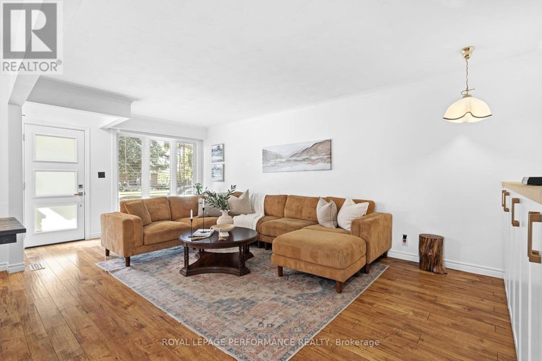 28965261/2219-audrey-avenue/hawthorne-meadows/ottawa/ontario/K1G1L3_4