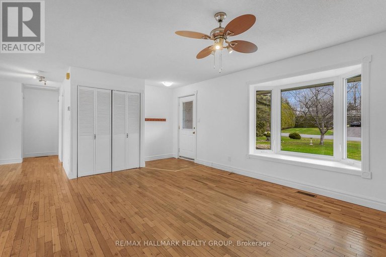 29643565/1-clarence-court/clarencerockland-twp/clarence-rockland/ontario/K4K1K7_7