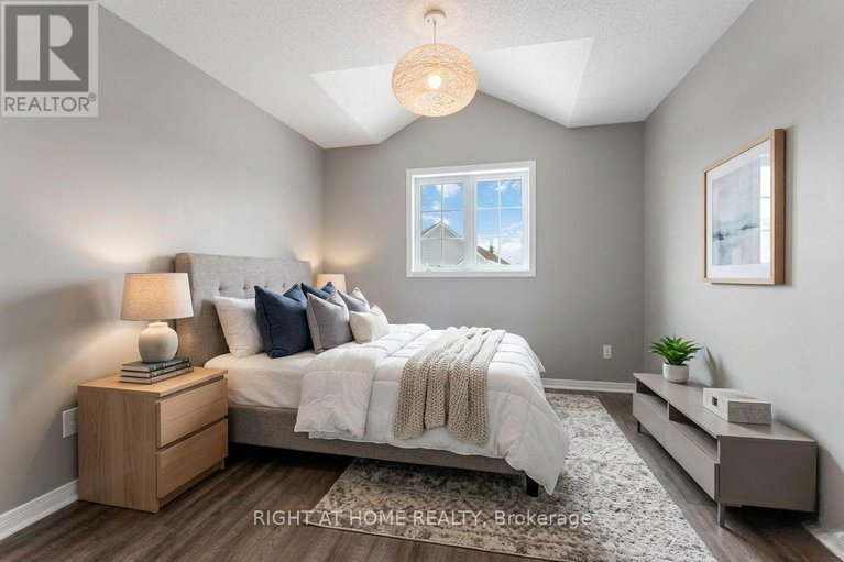 29443377/123-kinross-private/morgans-grantsouth-march/ottawa/ontario/K2K3P9_53