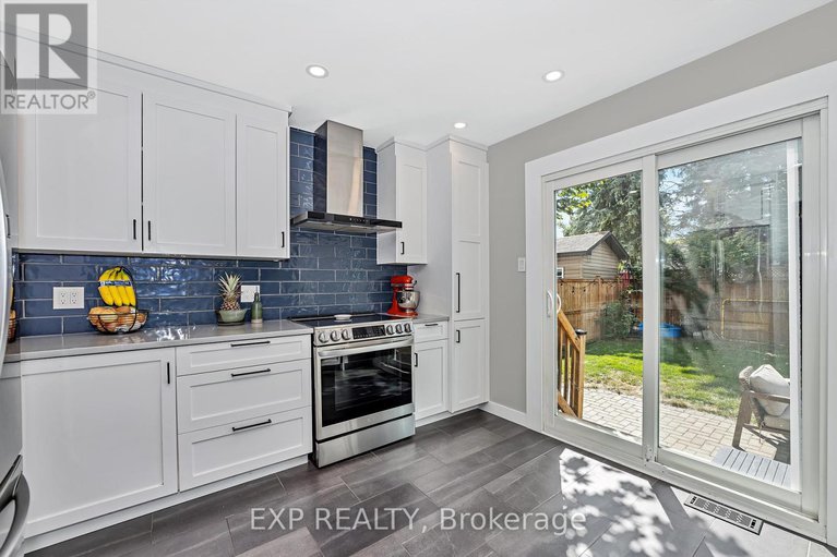 28837598/1943-longman-crescent/chateauneuf/ottawa/ontario/K1C5G8_13