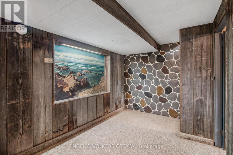 28910018/2061-vincent-street/elmvale-acres/ottawa/ontario/K1G2M8_19