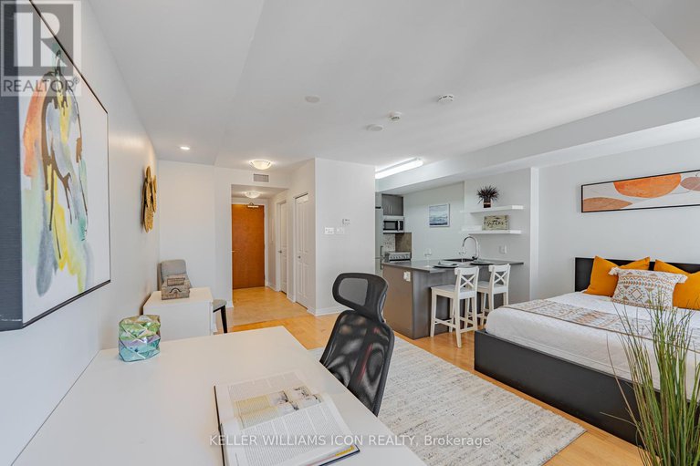 28385882/2408-195-besserer-street/sandy-hill/ottawa/ontario/K1N0B6_3