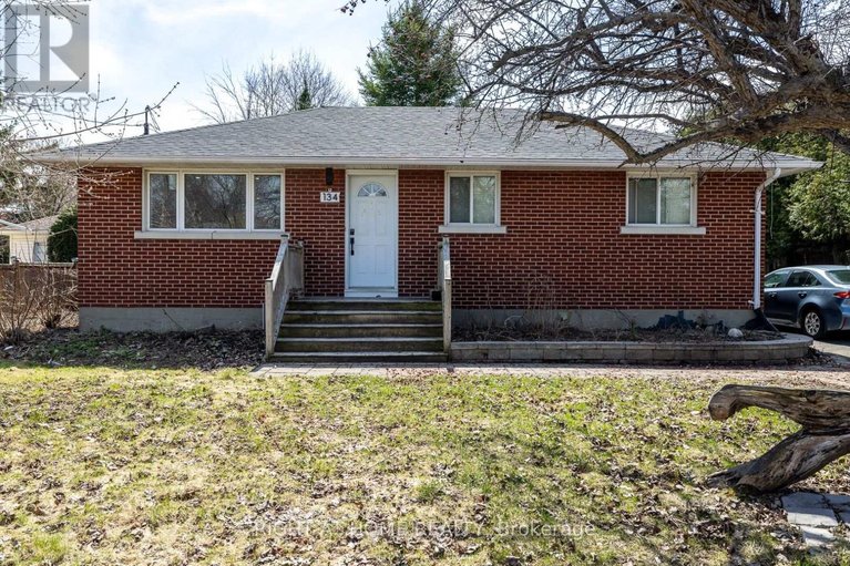 29670572/134-david-drive-e/meadowlandsst-claire-gardens/ottawa/ontario/K2G2N9_1