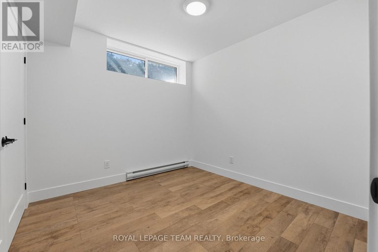 29001390/984-watson-street/fairfield-heights/ottawa/ontario/K2B6C2_43