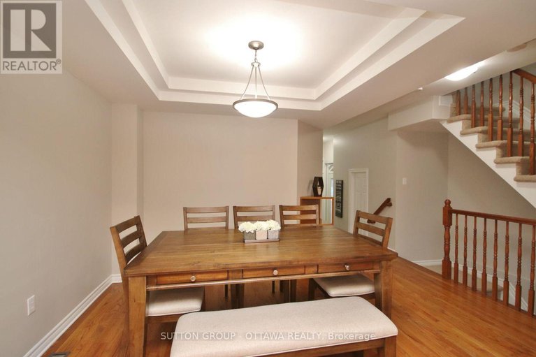 28983773/1267-shillington-avenue/carlington/ottawa/ontario/K1Z8A1_24