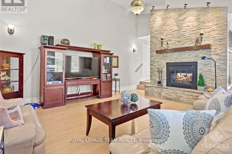 29069392/1105-cindy-hill-crescent/manotick-long-island-nicholls-island/ottawa/ontario/K4M1E8_16