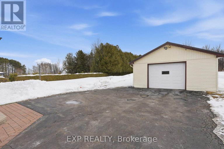 29393358/1776-labonte-street/clarencerockland-twp/clarence-rockland/ontario/K0A1N0_34