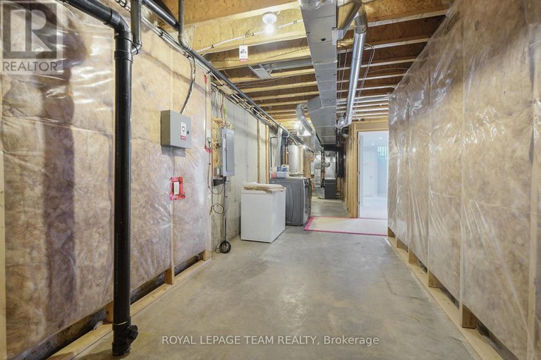 28884791/273-shinleaf-crescent/mer-bleuebradley-estatesanderson-park/ottawa/ontario/K1W0J2_46