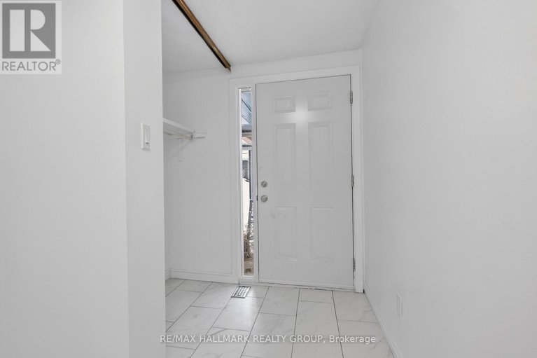 29293423/7-86-esterlawn-private/mckellar-heightsglabar-park/ottawa/ontario/K2A4C1_6