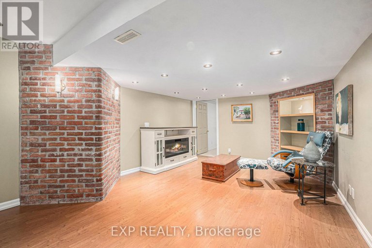 28983082/150-topaze-avenue/navan/ottawa/ontario/K4B1K1_31