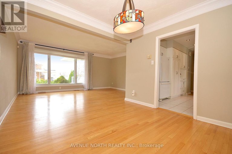 28262134/866-claude-street/castle-heightsrideau-high/ottawa/ontario/K1K2S6_7