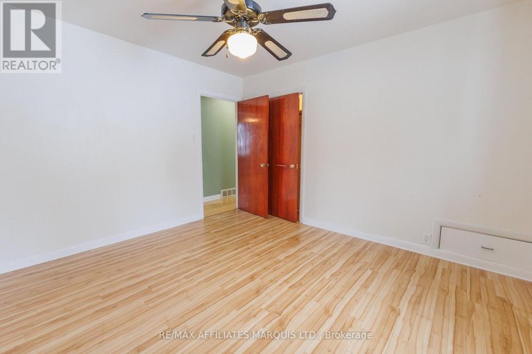 29400104/137-park-avenue/alexandria/north-glengarry/ontario/K0C1A0_17