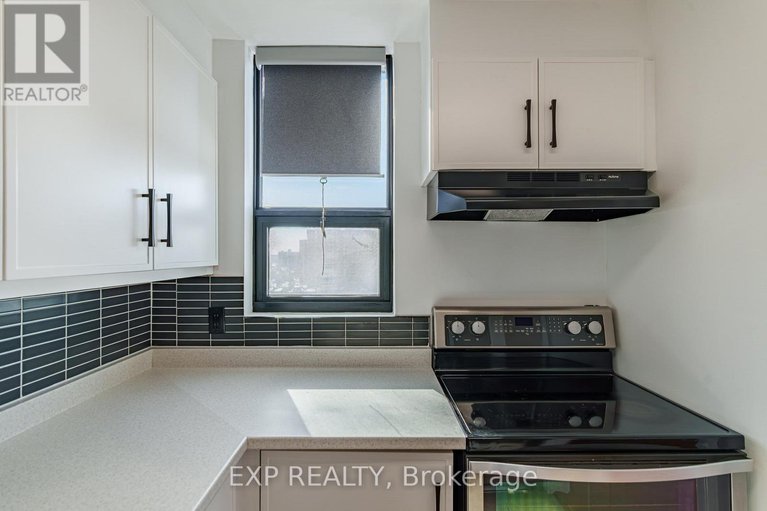 29431773/1004-1440-heron-road/heron-gate/ottawa/ontario/K1V0X2_13