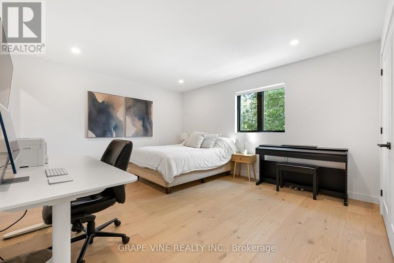 29642909/1108a-falaise-road/borden-farmstewart-farmcarleton-heightsparkwood-hills/ottawa/ontario/K2E6R2_34