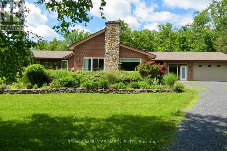 28486815/20025-beaupre-road/south-glengarry-charlottenburgh-twp/south-glengarry/ontario/K0C1L0_1