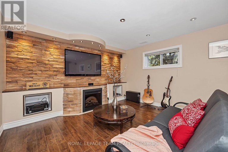 28994755/1115-des-cerisiers-street/clarencerockland-twp/clarence-rockland/ontario/K4K1K9_21