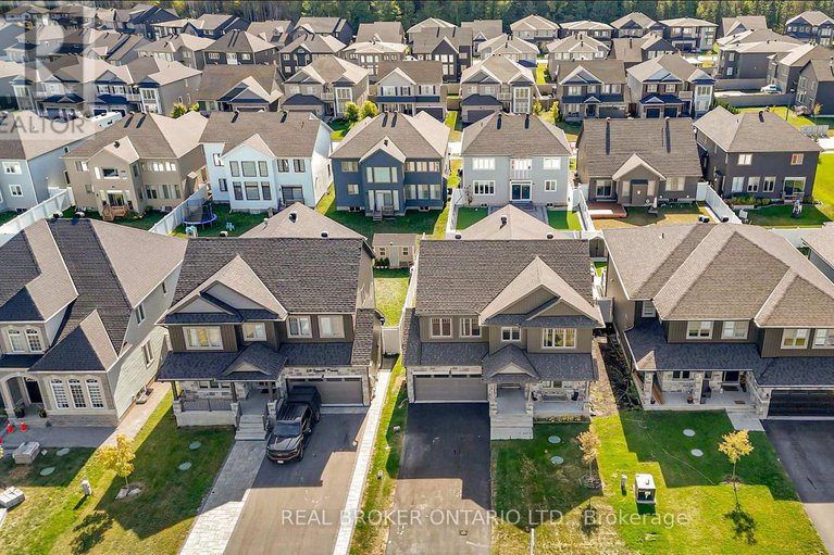 28980027/28-sopwith-private/huntley-ward-south-east/ottawa/ontario/K0A1L0_27