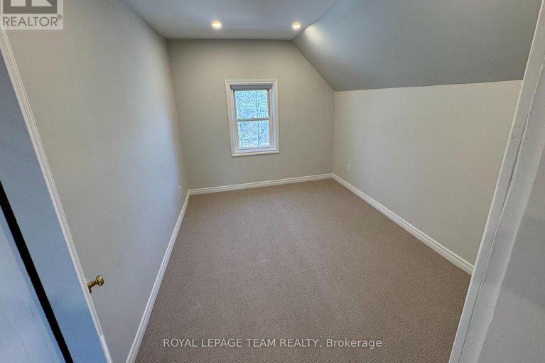 28826306/1022-bridge-street/manotick-east-to-manotick-station/ottawa/ontario/K4M1K4_25