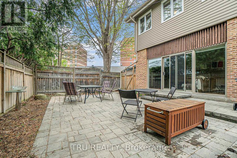 28288909/2302-fox-crescent/whitehaven/ottawa/ontario/K2B7K6_38