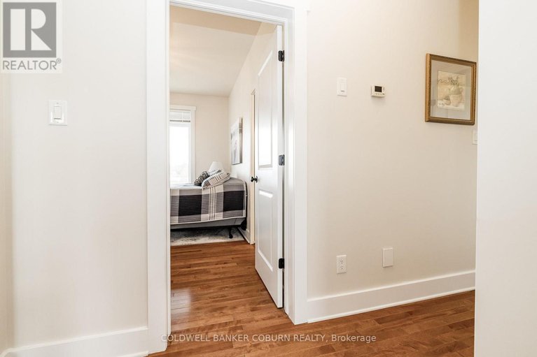 29412290/270-west-lake-circle/huntley-ward-south-east/ottawa/ontario/K0A1L0_28