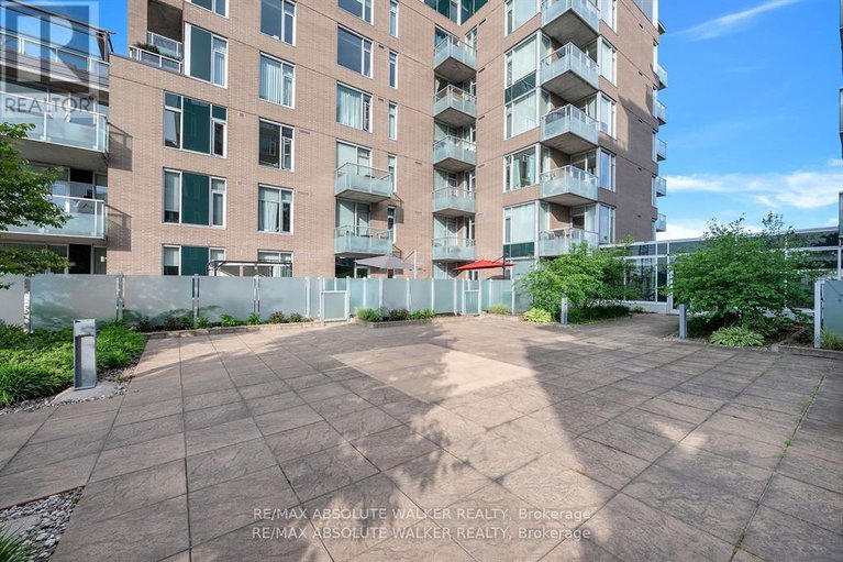 28639536/214-575-byron-avenue/mckellarhighland/ottawa/ontario/K2A1R7_24