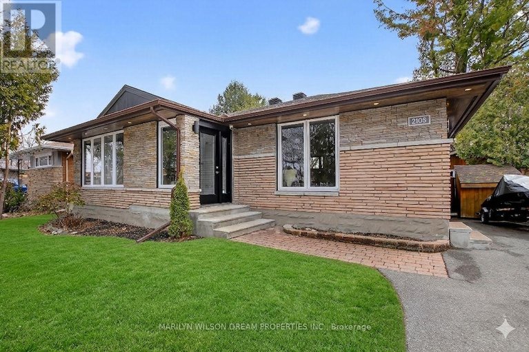 29599055/2105-bangor-street/elmvale-acresurbandale/ottawa/ontario/K1G2X6_2