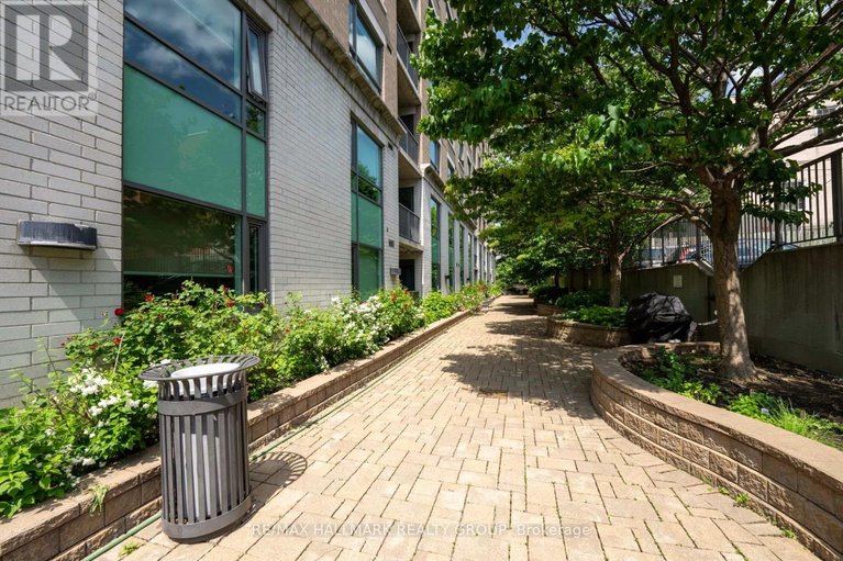 29642521/1007-200-besserer-street/sandy-hill/ottawa/ontario/K1N0A7_29