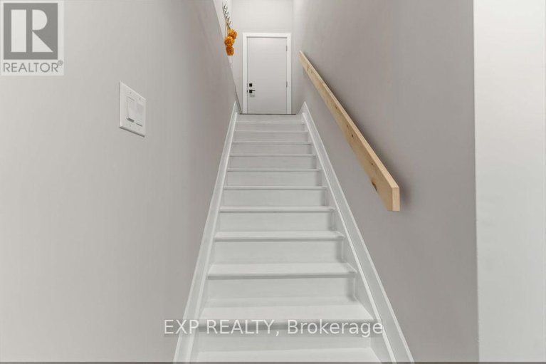 29637007/937-falaise-road/carleton-heights/ottawa/ontario/K2C0M1_39