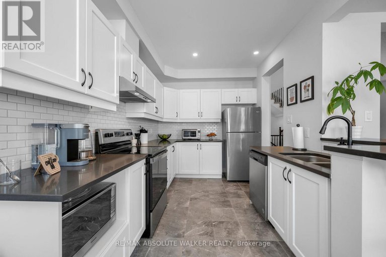 29371714/788-brittanic-road/emerald-meadowstrailwest/ottawa/ontario/K2V0R3_7