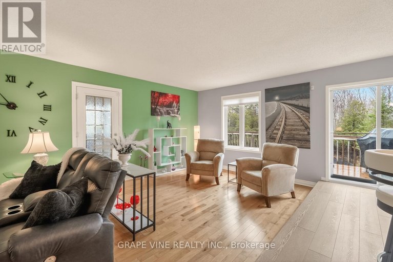 29611592/119-sierra-woods-drive/huntley-ward-south-west/ottawa/ontario/K0A1L0_19