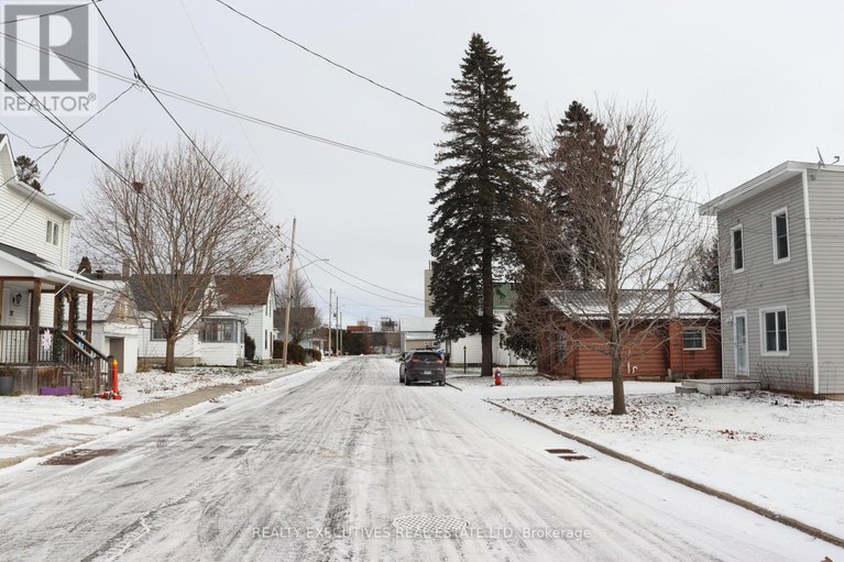 29181183/38-hummel-street/chesterville/north-dundas/ontario/K0C2K0_43