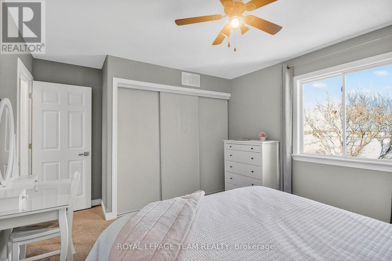 29402323/6291-ottawa-street-w/richmond/ottawa/ontario/K0A2Z0_35