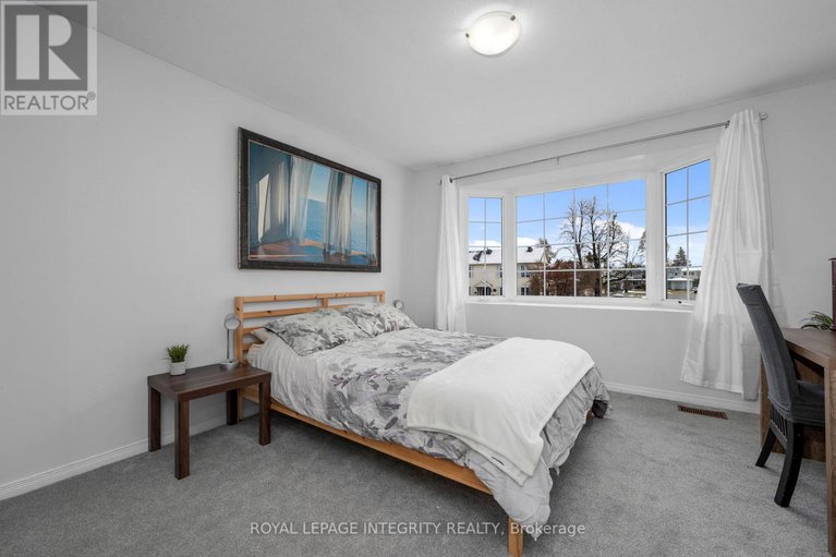 29119539/268-mceachern-crescent/bilberry-creekqueenswood-heights/ottawa/ontario/K1E3K5_20