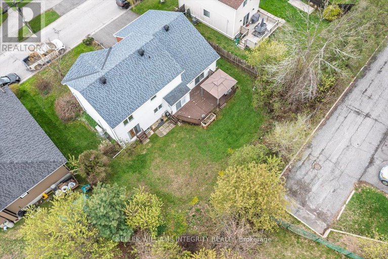 28473726/1954-catherine-street/town-of-rockland/clarence-rockland/ontario/K4K1H6_40