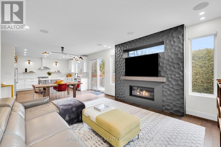 29577966/1976-lenester-avenue/mckellar-heightsglabar-park/ottawa/ontario/K2A1J9_13