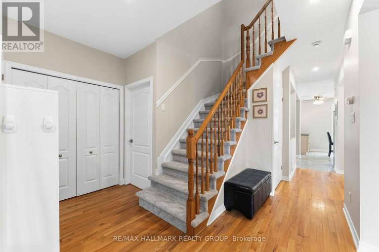 29678879/22-oak-grove-street/barrhaven-east/ottawa/ontario/K2G6R4_14