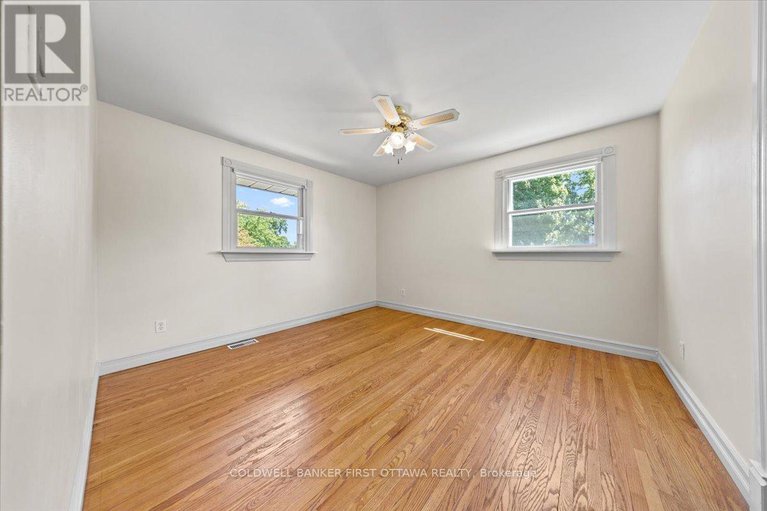 28970262/2326-harding-road/elmvale-acresurbandale/ottawa/ontario/K1G3B9_18