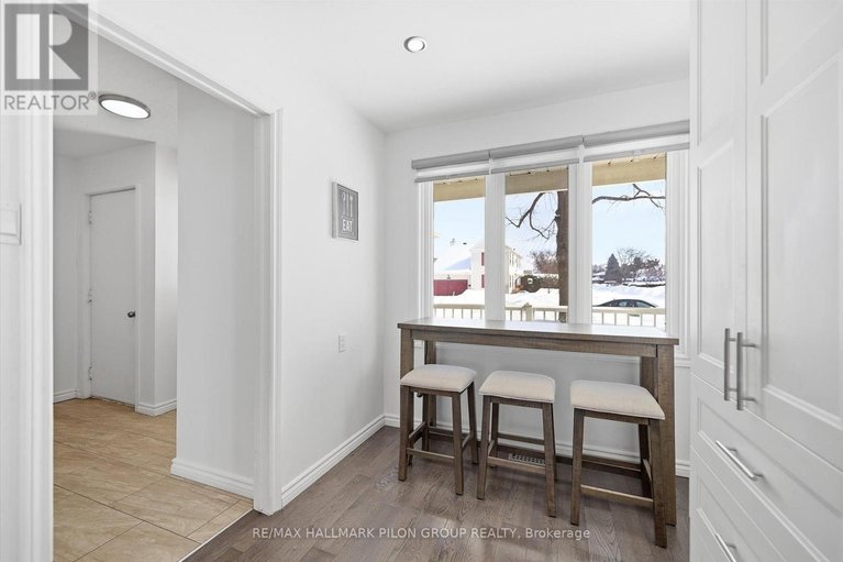 29620278/284-mceachern-crescent/bilberry-creekqueenswood-heights/ottawa/ontario/K1E3K3_4