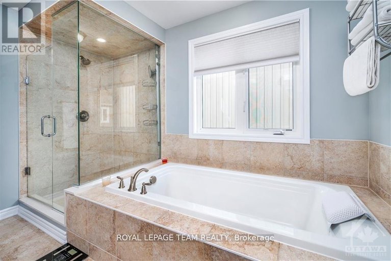 29659555/161-andre-audet-avenue/half-moon-bay/ottawa/ontario/K2J5Z2_16