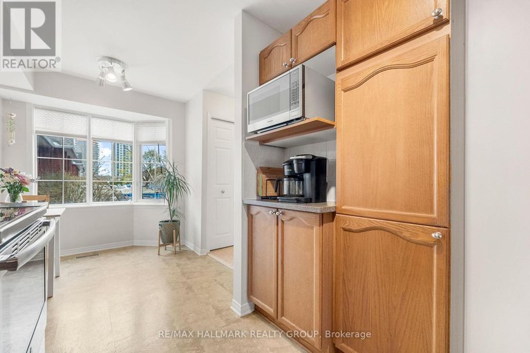 28280544/110h-centrepointe-drive/centrepointe/ottawa/ontario/K2G6K3_12