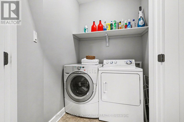 29434198/15-marsh-sparrow-private/morgans-grantsouth-march/ottawa/ontario/K2K3P1_34