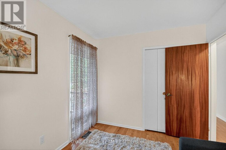 28978666/46-quinpool-crescent/arbeatha-park/ottawa/ontario/K2H6J1_20