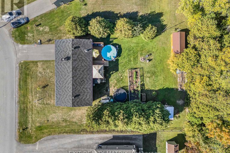 28901438/175-roxanne-street/clarencerockland-twp/clarence-rockland/ontario/K0A1N0_34
