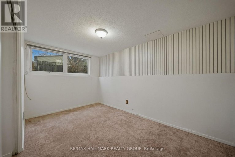 29612931/69-woodmount-crescent/borden-farmstewart-farmcarleton-heightsparkwood-hills/ottawa/ontario/K2E5P9_23