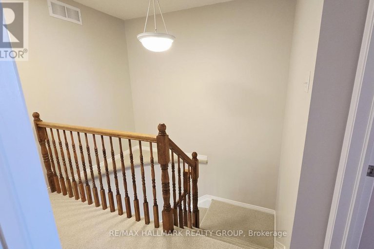 29047464/992-klondike-road/morgans-grantsouth-march/ottawa/ontario/K2K0C3_16